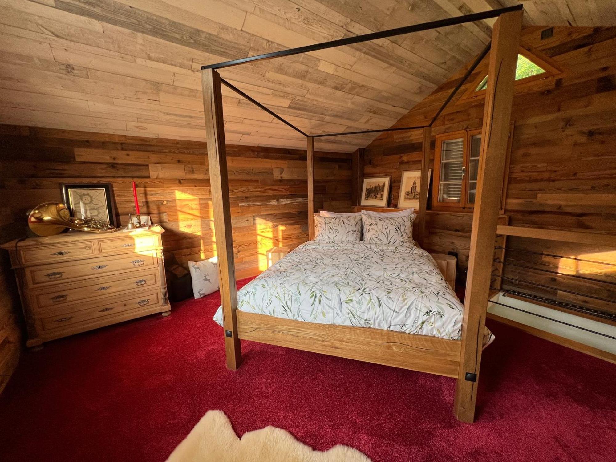Romantic Private Superior Swiss Chalet With Hottub Лунгерн Экстерьер фото